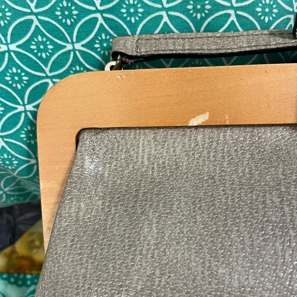 REHAB! Kate Spade wood frame cross body - Picture 3 of 16
